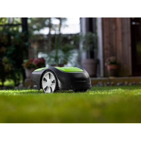 Robot rasaerba Optimow M 500 m²